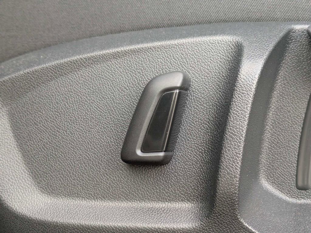 Certified 2026 Volkswagen GTI SE image 24