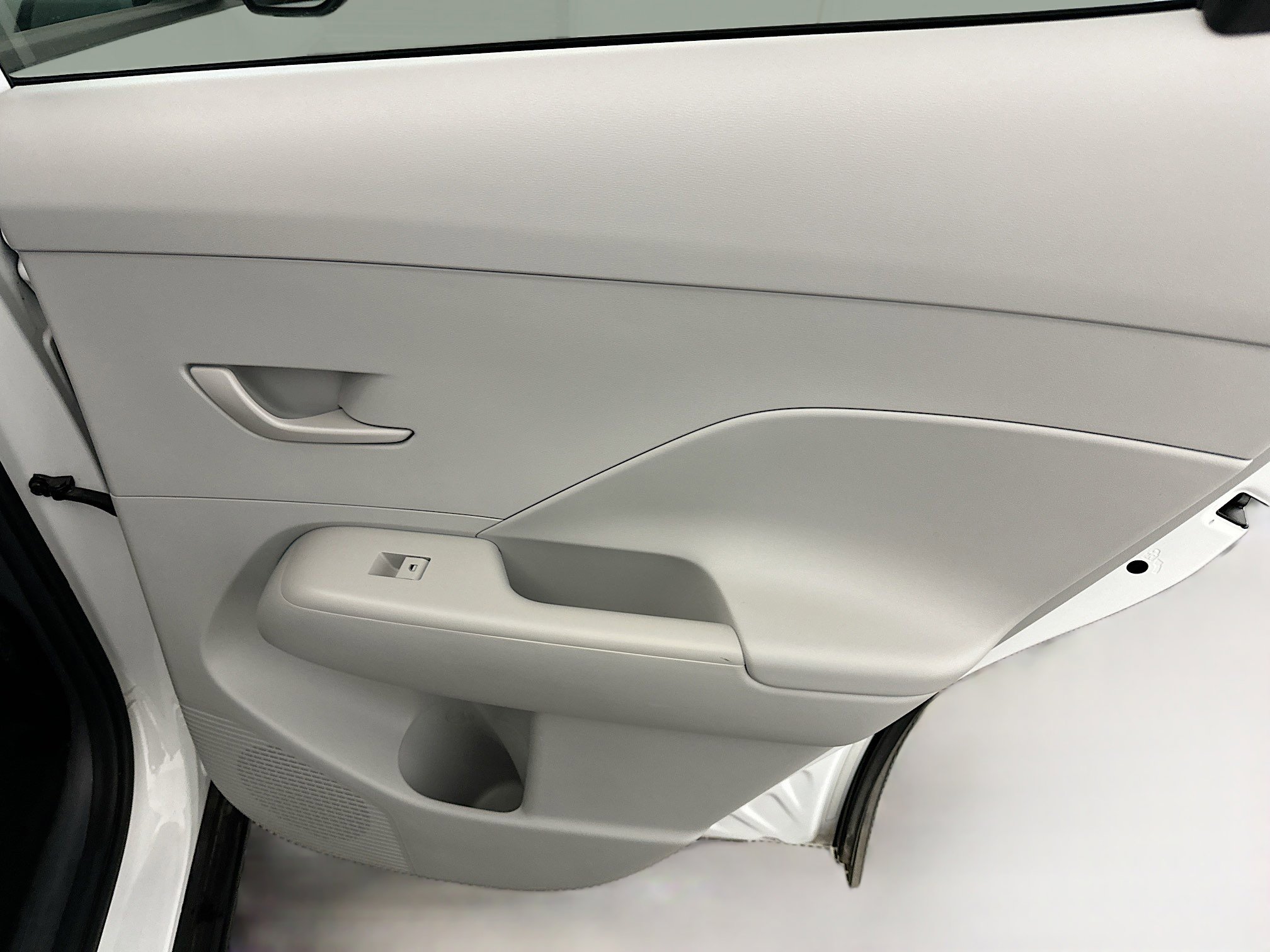 Used 2024 Hyundai Kona SEL image 31