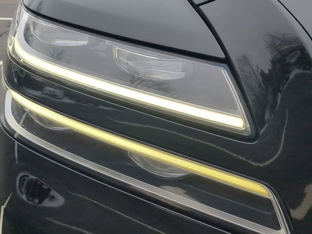 Used 2023 Genesis GV80 2.5T w/ Prestige 20" Package image 9