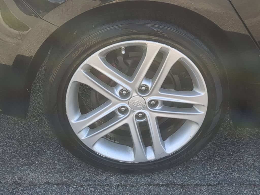 Used 2013 Kia Optima SX w/ Chrome Limited Pkg FWD image 13