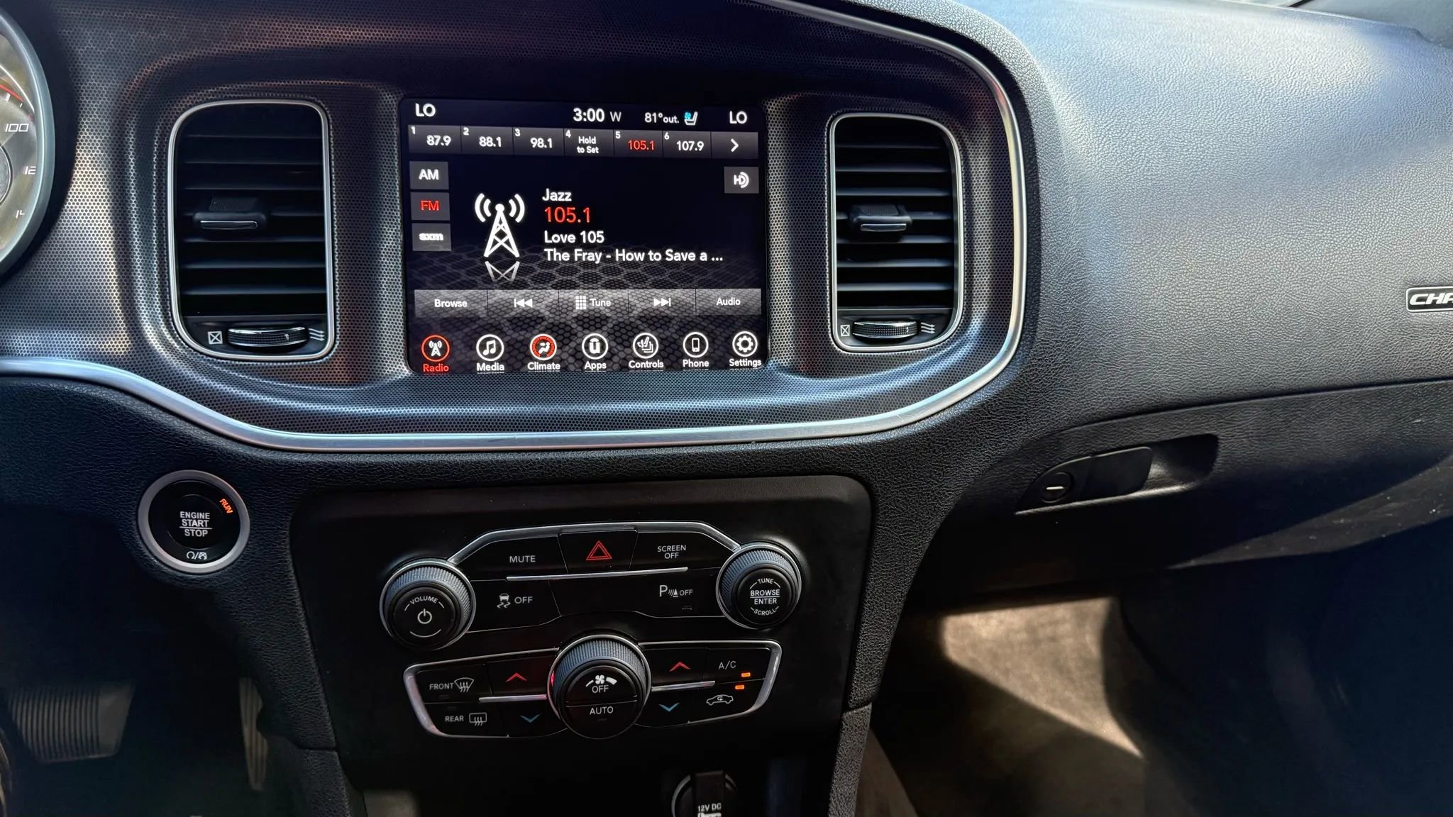 Used 2017 Dodge Charger SXT w/ AWD Plus Group image 17