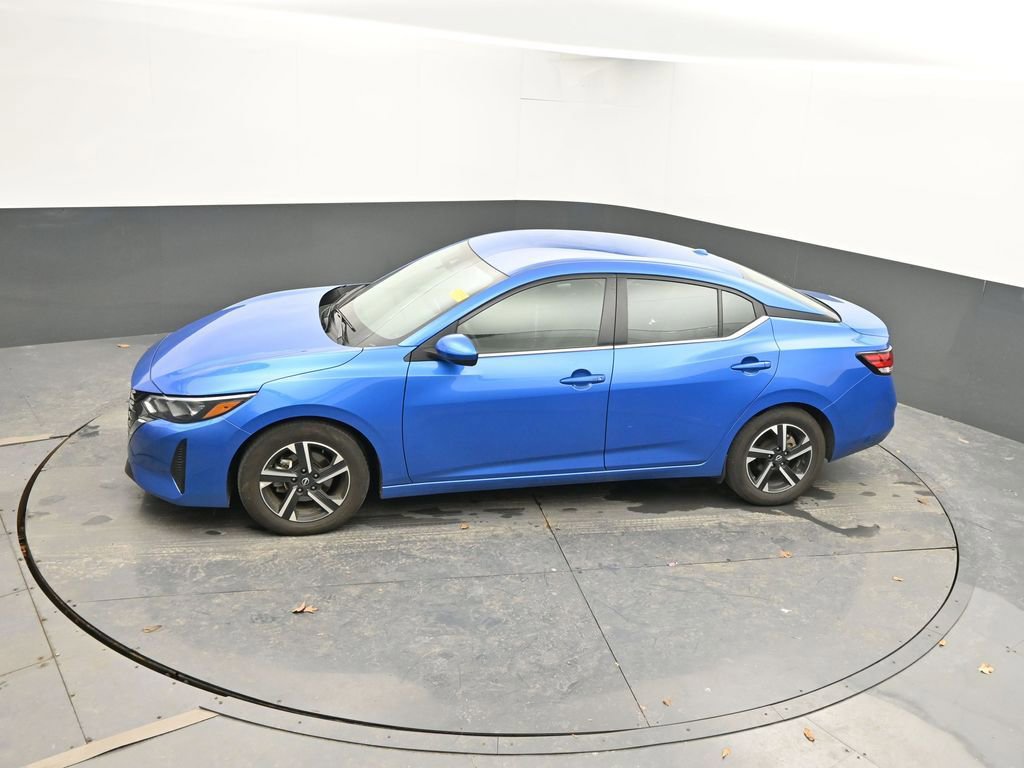 Used 2025 Nissan Sentra SV FWD image 38