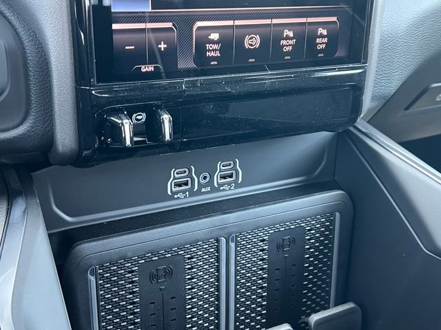 New 2026 RAM 2500 Laramie AWD/4WD image 32