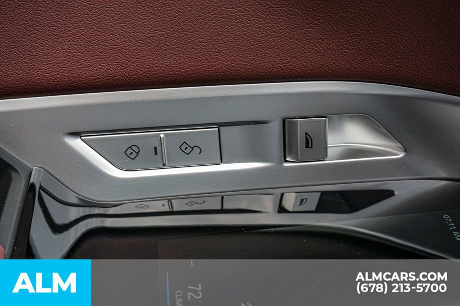 Used 2025 BMW i7 eDrive50 w/ M Sport Package image 59