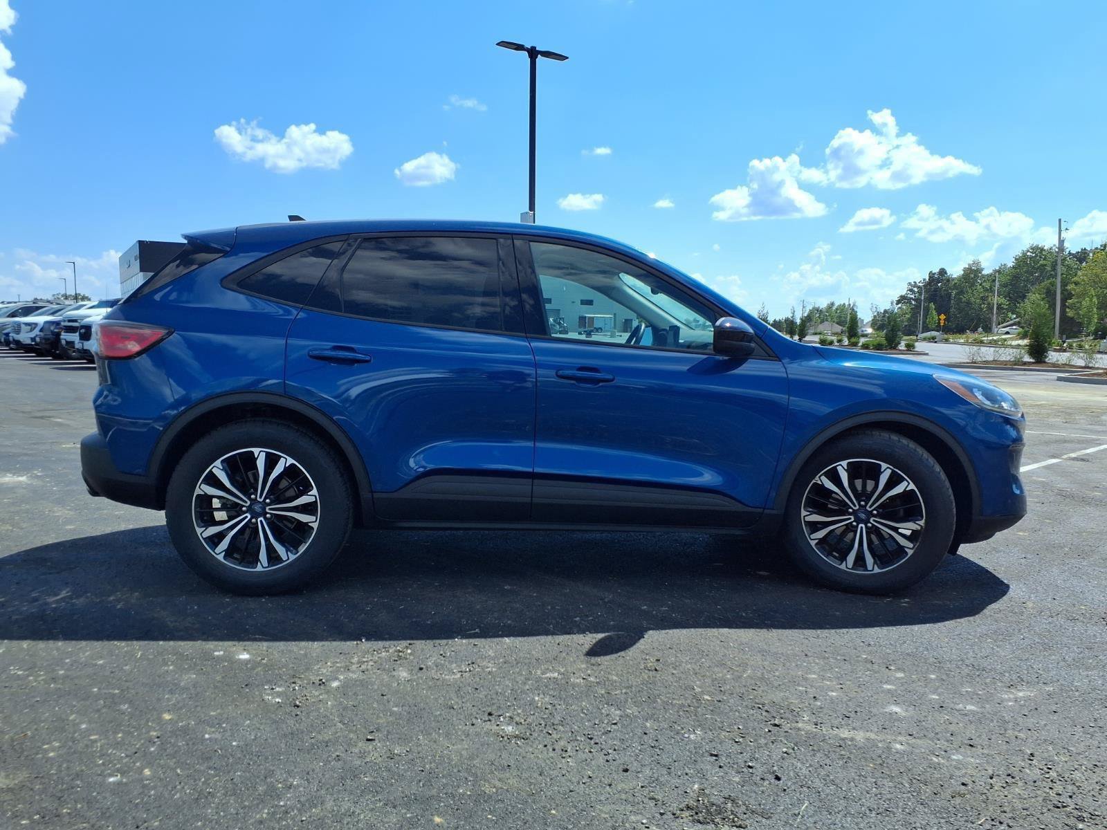 Used 2022 Ford Escape SE w/ SE Sport Appearance Package FWD image 30