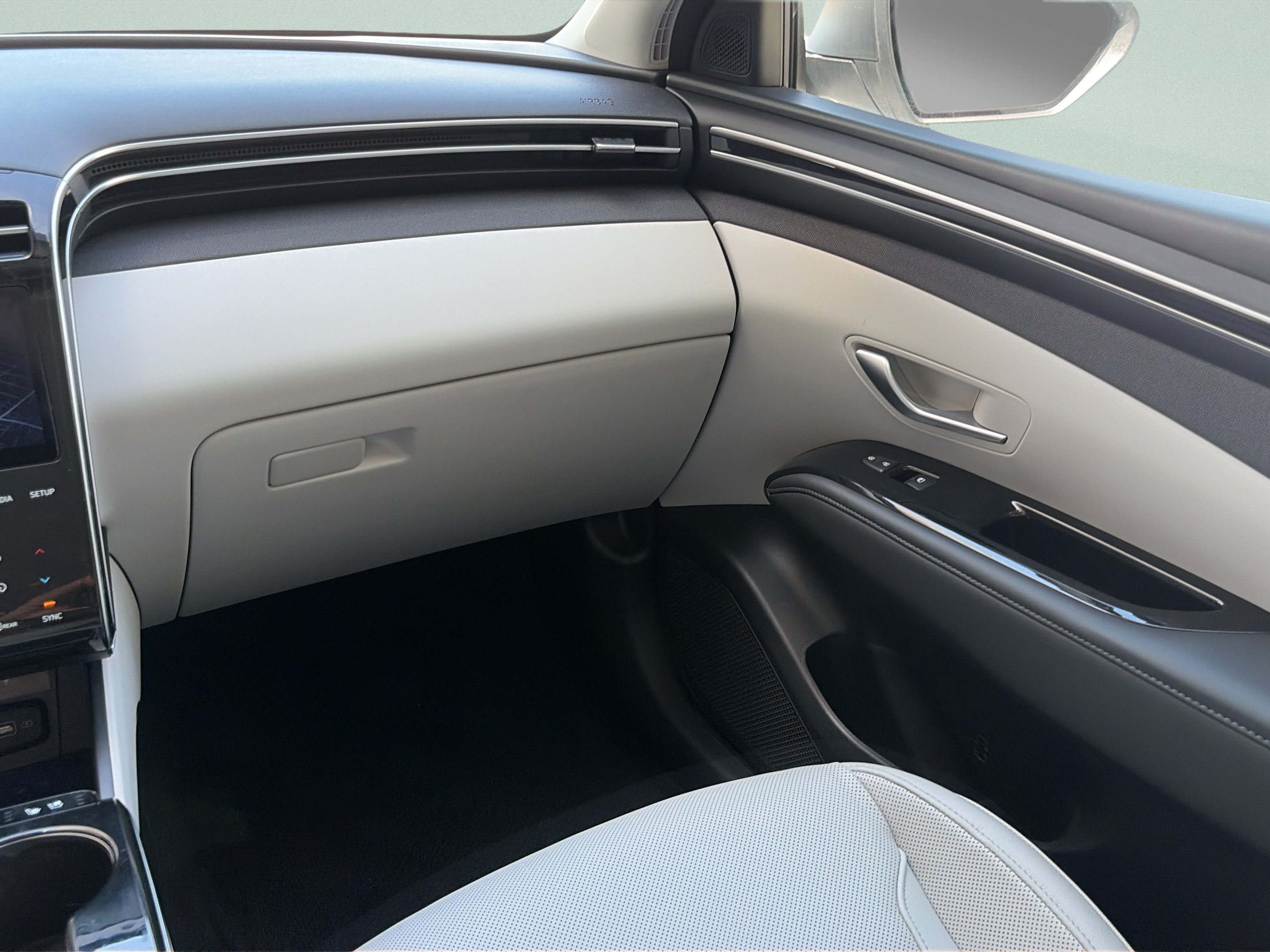 Certified 2022 Hyundai Tucson Limited AWD/4WD image 14