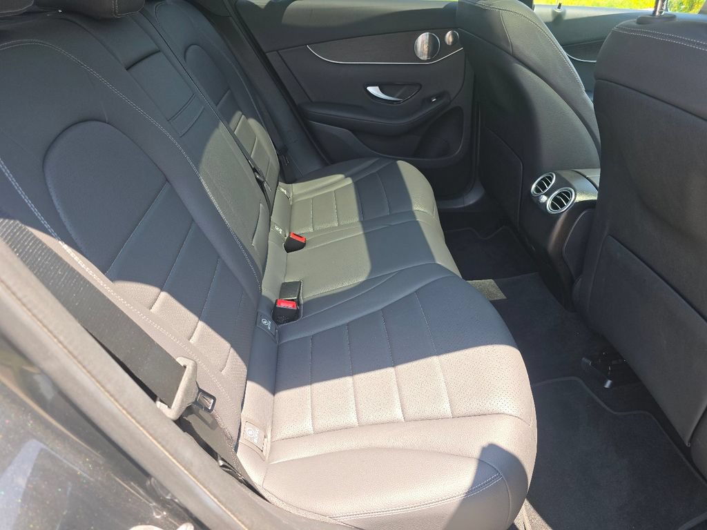 Used 2020 Mercedes-Benz GLC 300 4MATIC image 21