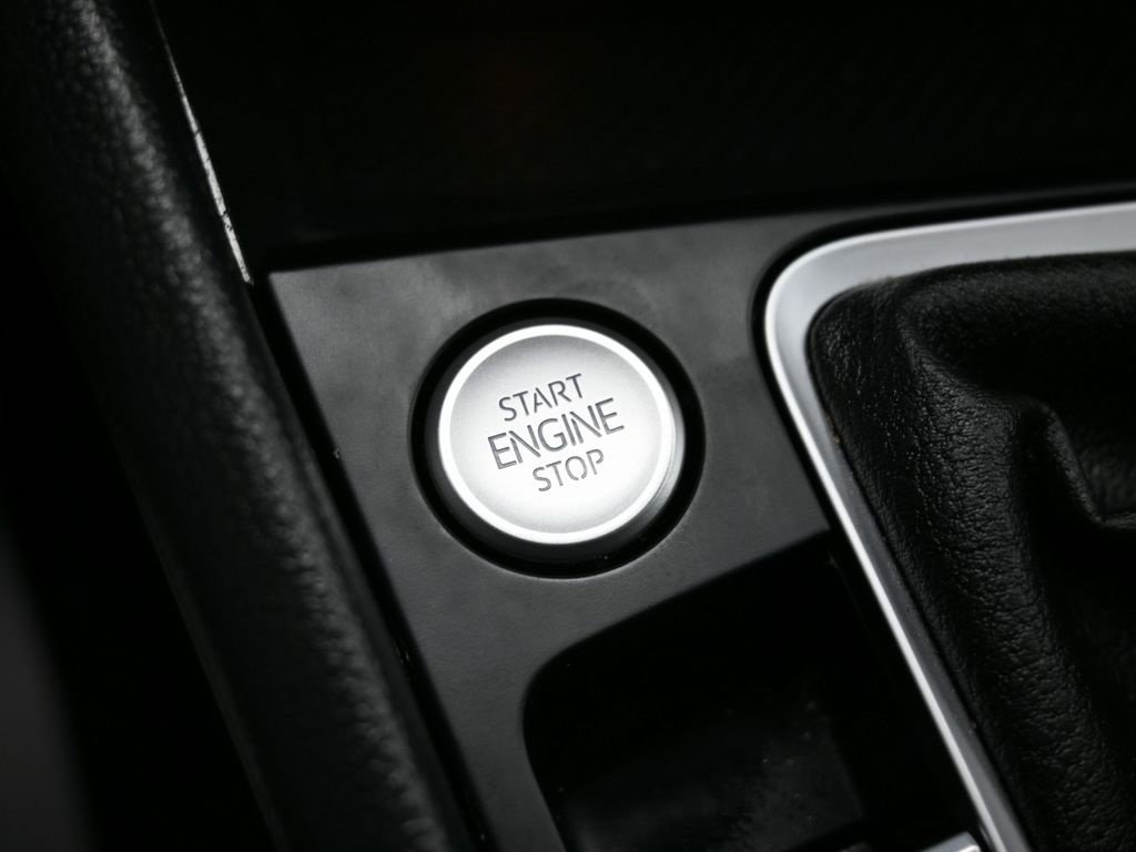 Used 2024 Volkswagen Jetta GLI Autobahn image 29