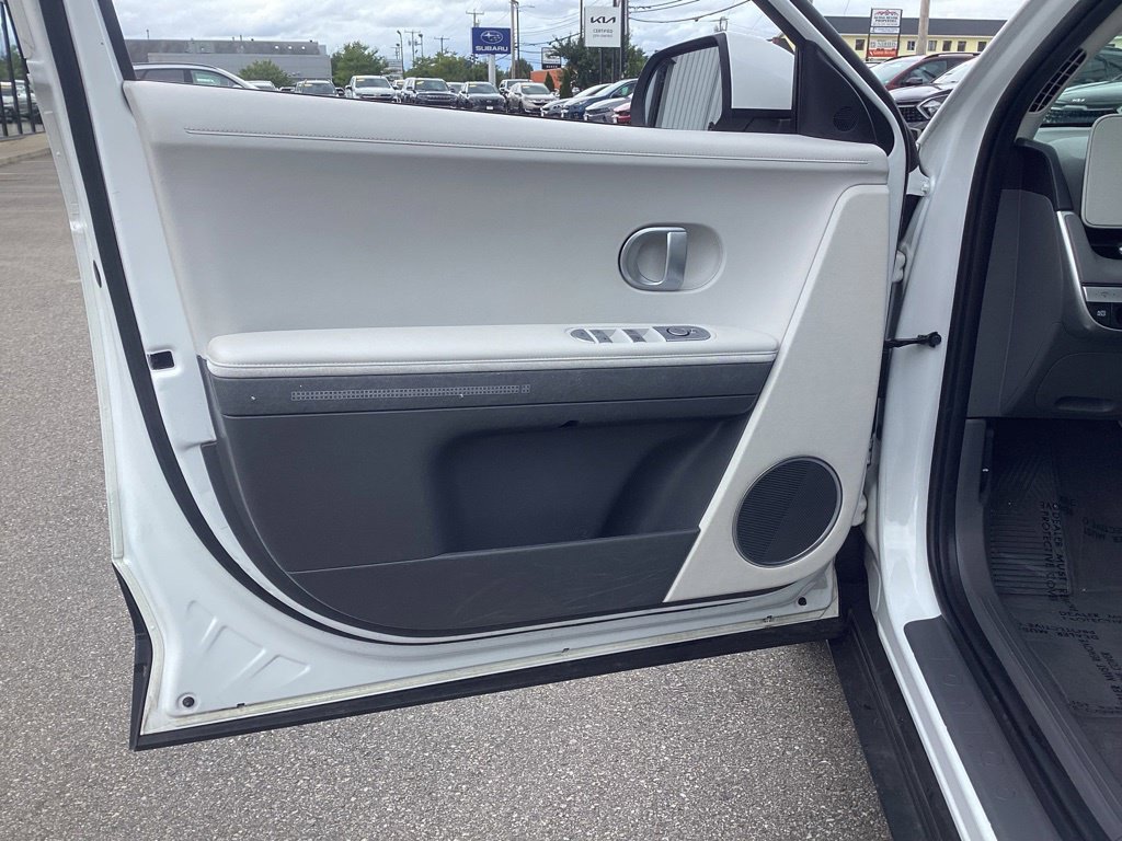 Used 2023 Hyundai Ioniq 5 SEL w/ Cargo Package AWD/4WD image 12