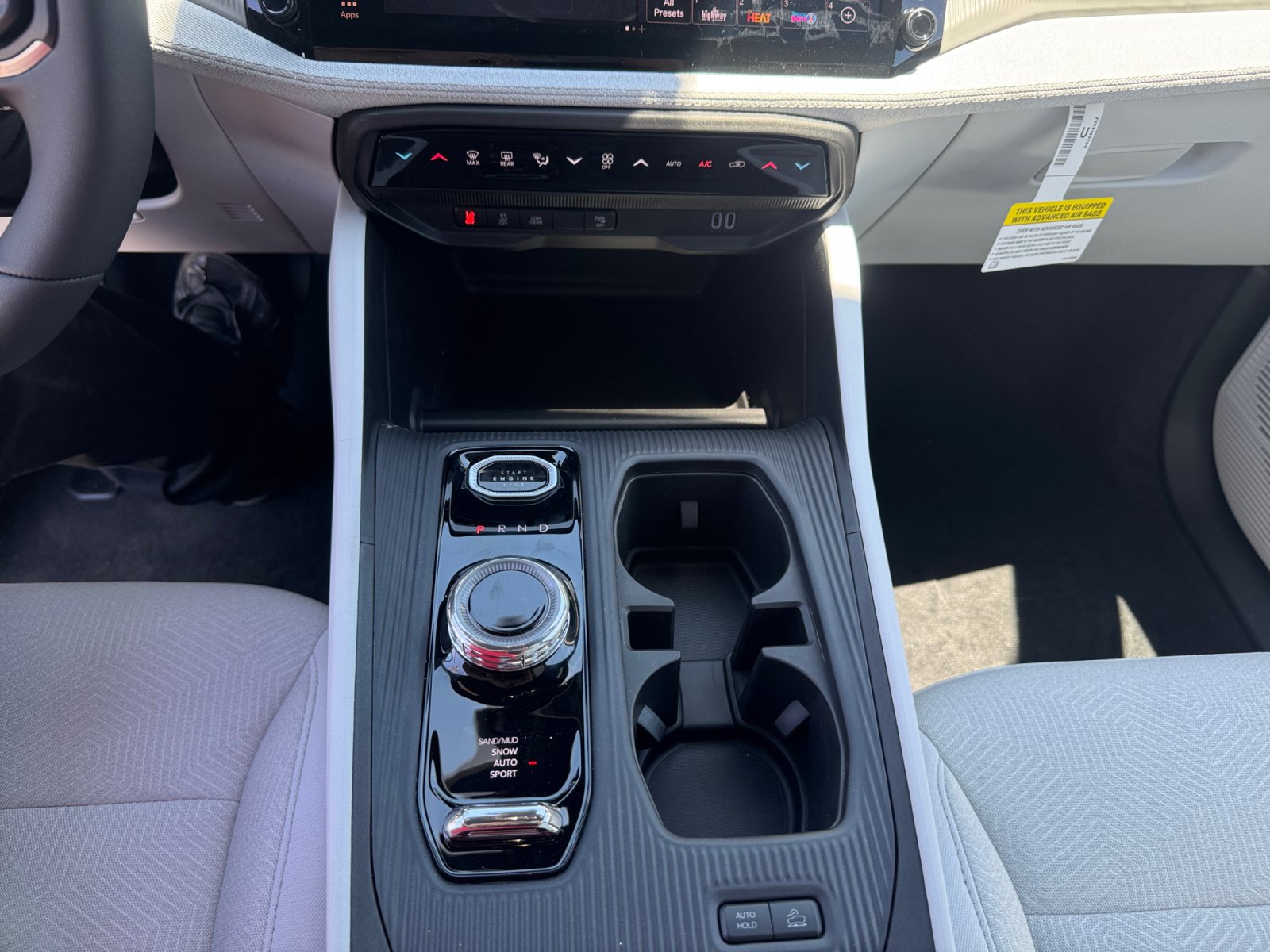 New 2026 Jeep Cherokee Laredo AWD/4WD image 31