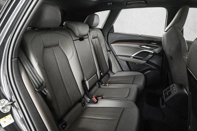 New 2025 Audi Q5 Premium Plus image 21