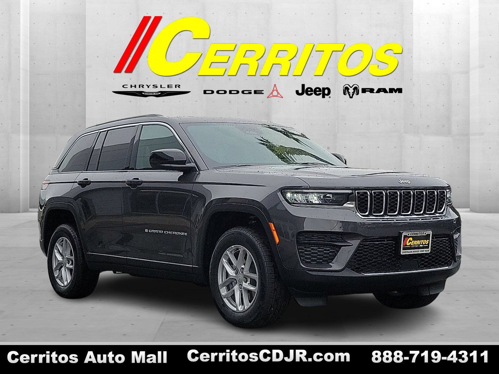 New 2025 Jeep Grand Cherokee Laredo X AWD/4WD image 1