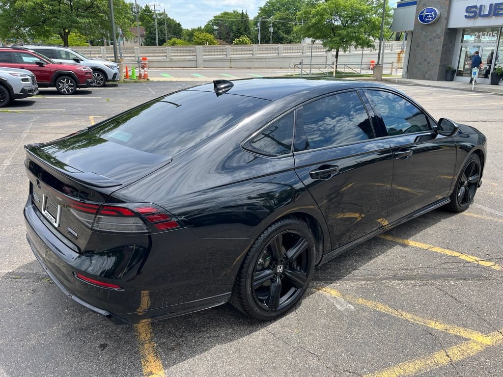 Used 2024 Honda Accord Sport image 6