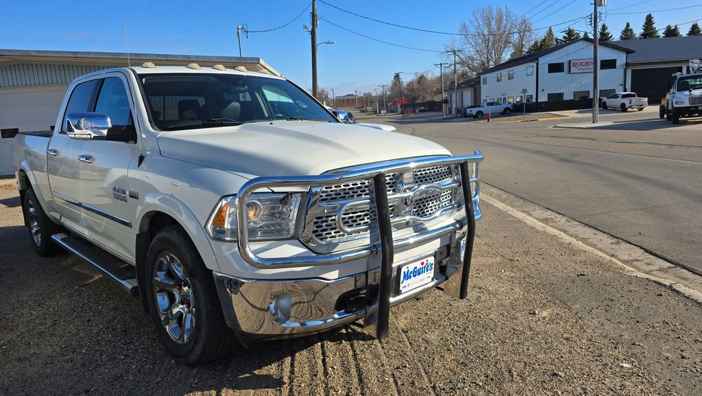 Used 2016 RAM 1500 Laramie w/ Convenience Group AWD/4WD image 4