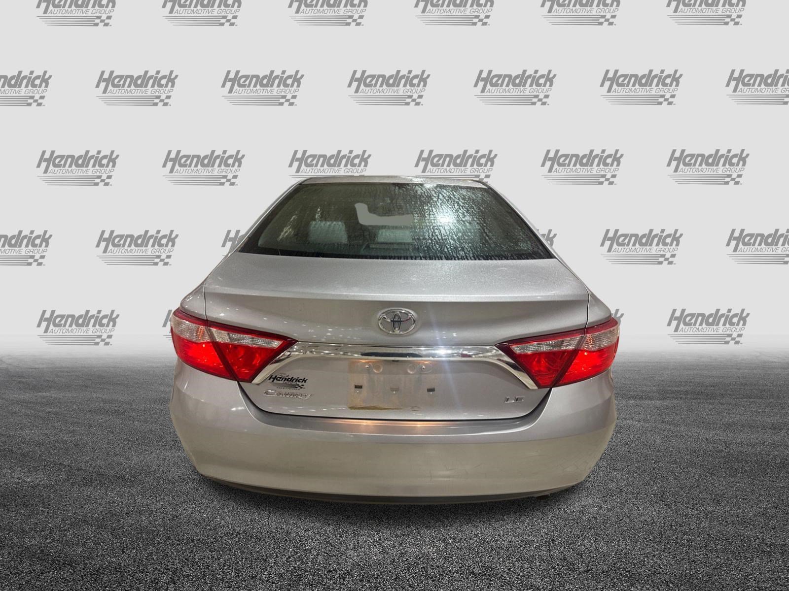 Used 2017 Toyota Camry LE FWD image 10