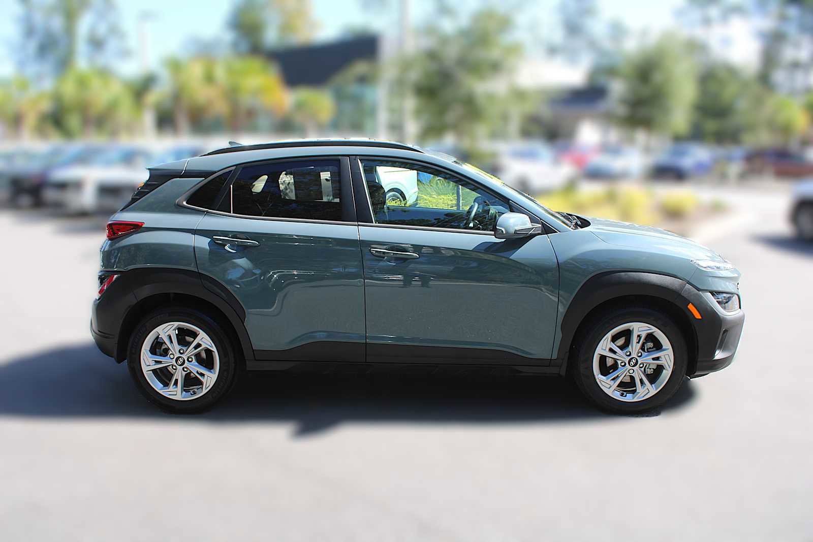 Used 2022 Hyundai Kona SEL image 13
