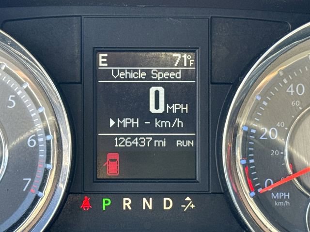 Used 2015 Chrysler Town & Country Limited Platinum image 17