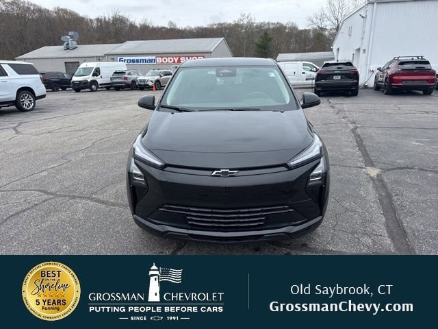Used 2027 Chevrolet Bolt LT w/ Comfort Package FWD image 3