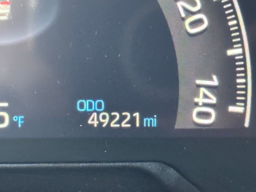 Used 2024 Toyota RAV4 LE image 33