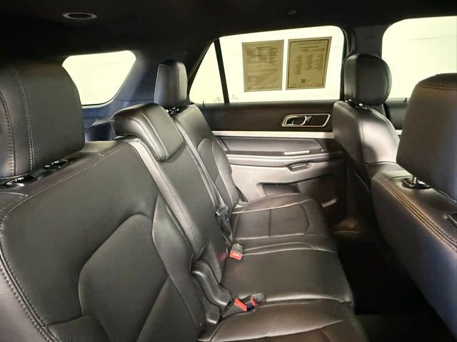 Used 2017 Ford Explorer XLT w/ Equipment Group 202A image 44