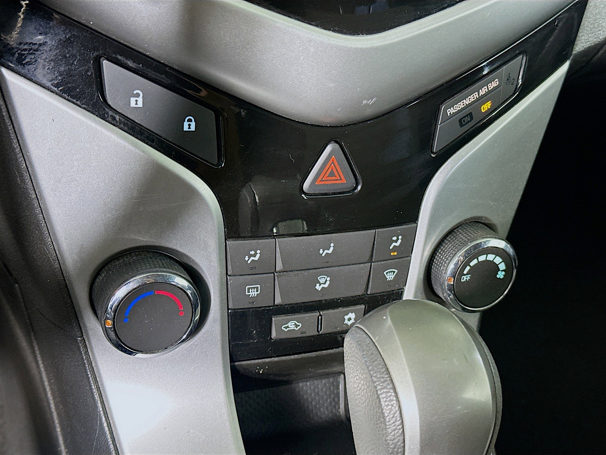 Used 2014 Chevrolet Cruze LS image 22