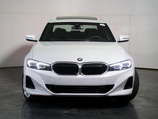 Used 2025 BMW 330i xDrive Sedan image 9