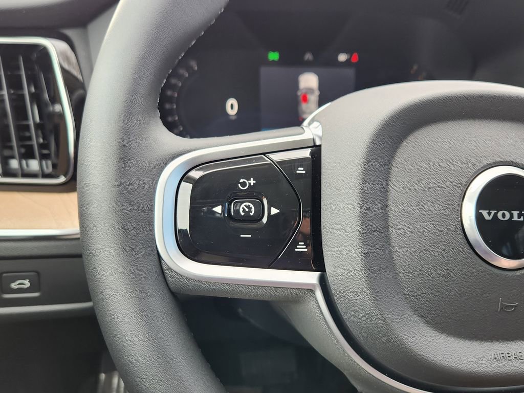 New 2026 Volvo XC60 B5 Core image 16