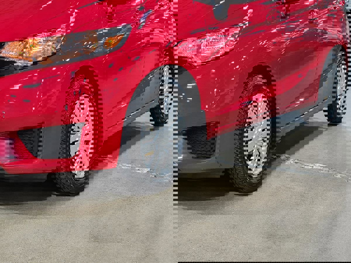 Used 2015 Honda Fit LX image 17