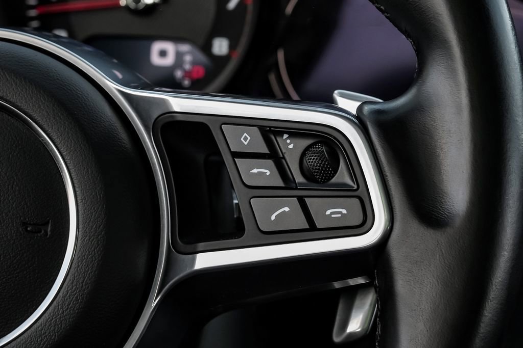 Used 2021 Porsche Cayenne image 17