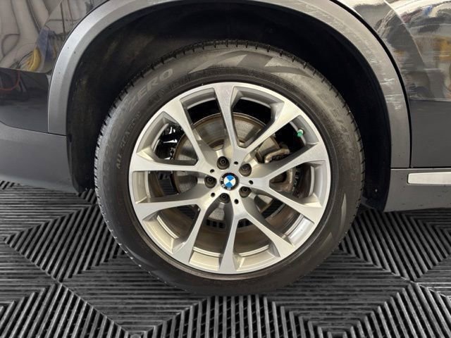 Used 2023 BMW X5 xDrive40i AWD/4WD image 30