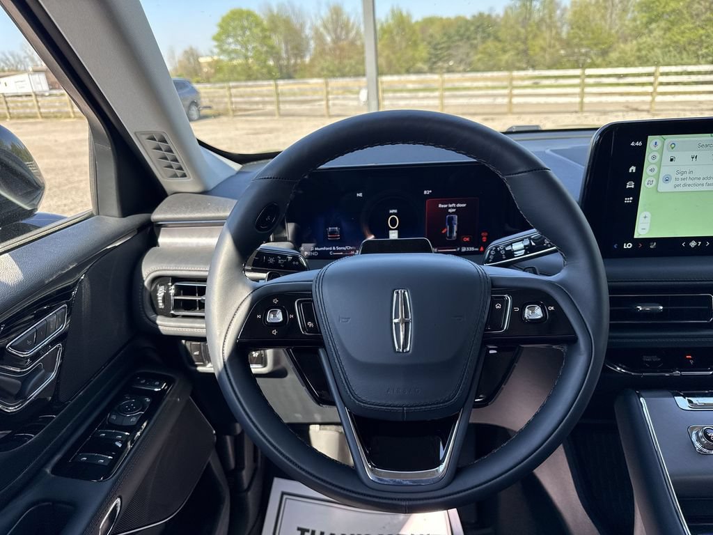 New 2026 Lincoln Aviator AWD w/ Jet Appearance Package image 14