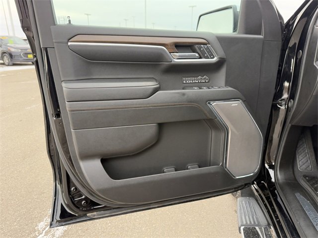 Used 2024 Chevrolet Silverado 1500 High Country w/ Technology Package image 17