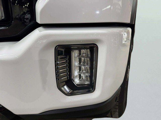 Used 2022 GMC Sierra 2500 AT4 image 11