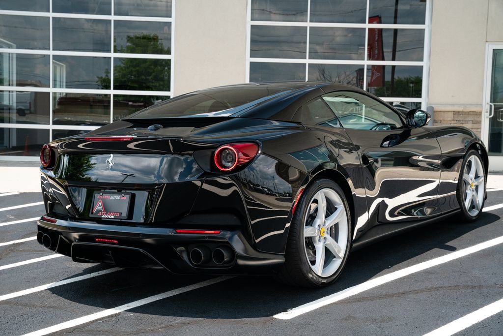 Used 2019 Ferrari Portofino RWD image 13