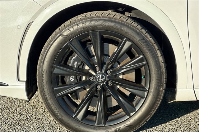 Used 2024 Lexus RX 500h F Sport w/ Convenience Package image 35