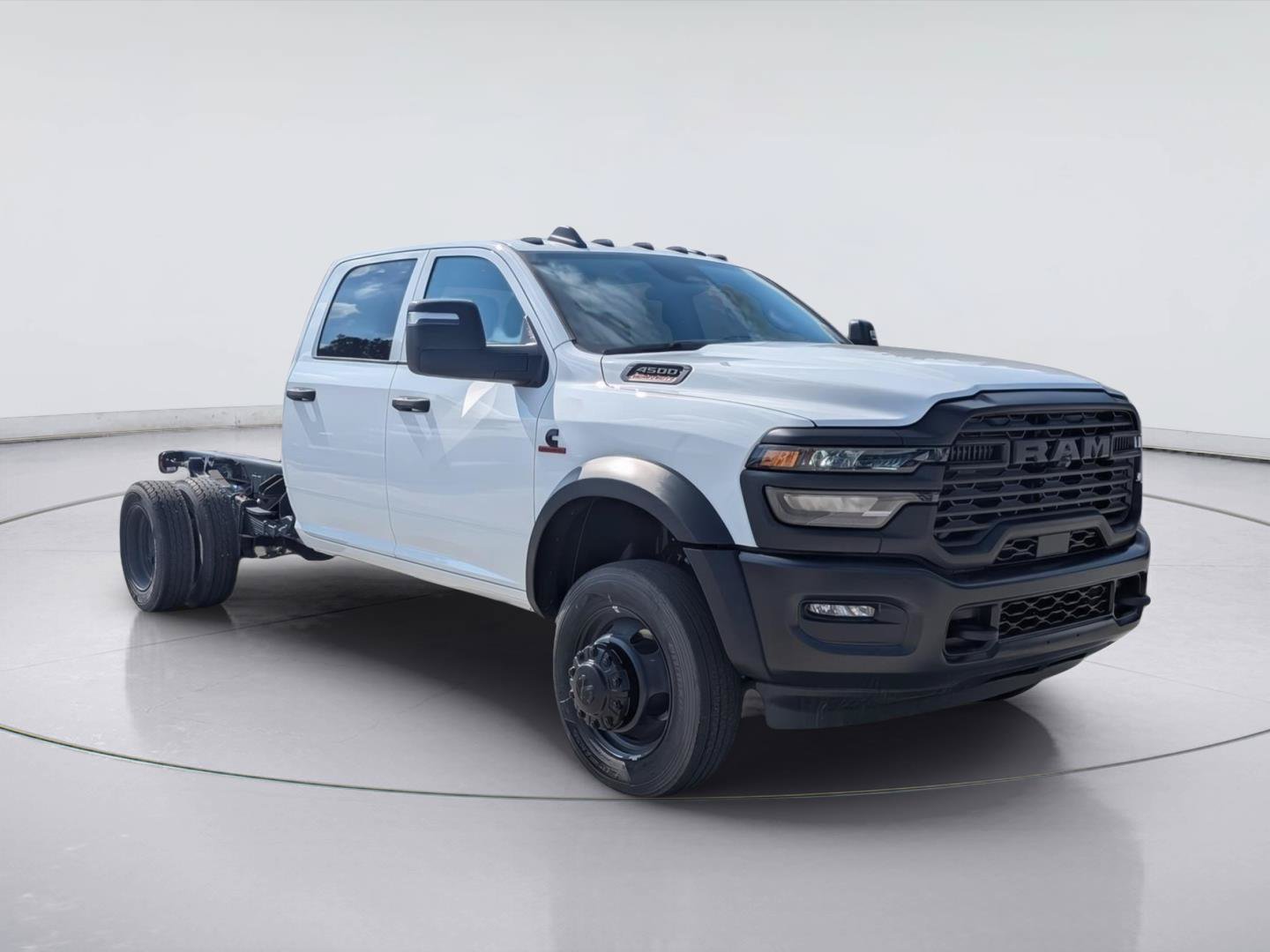 New 2026 RAM 4500 Tradesman AWD/4WD image 4
