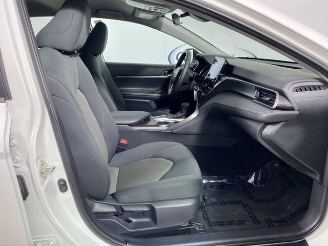 Used 2024 Toyota Camry LE FWD image 8