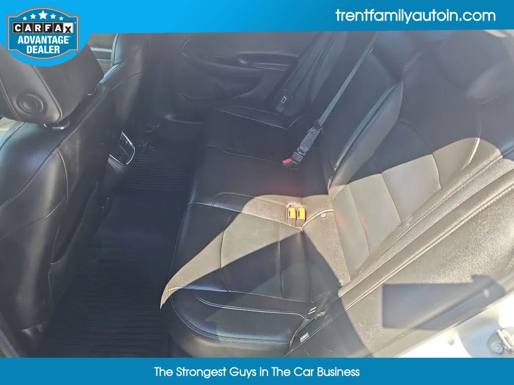 Used 2017 Chevrolet Malibu LT w/ Leather Package image 36