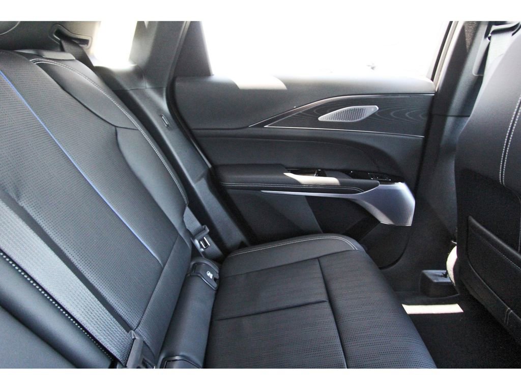 New 2026 Cadillac Lyriq Signature Luxury image 11