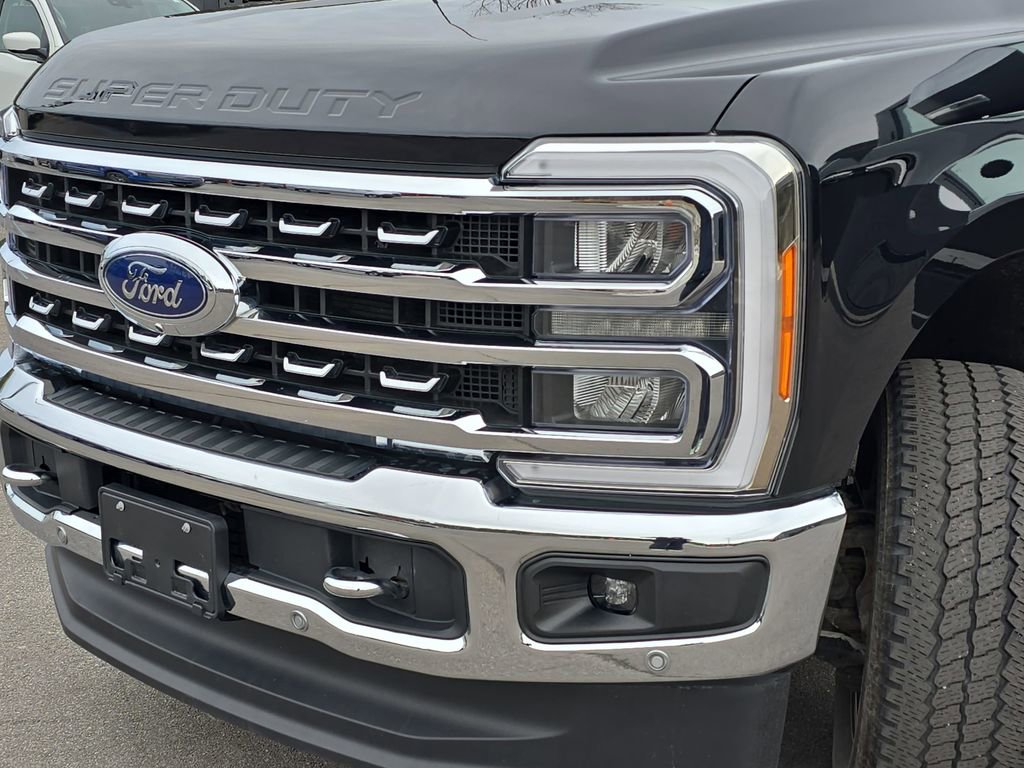 Used 2023 Ford F250 Lariat w/ Tow Technology Package image 33