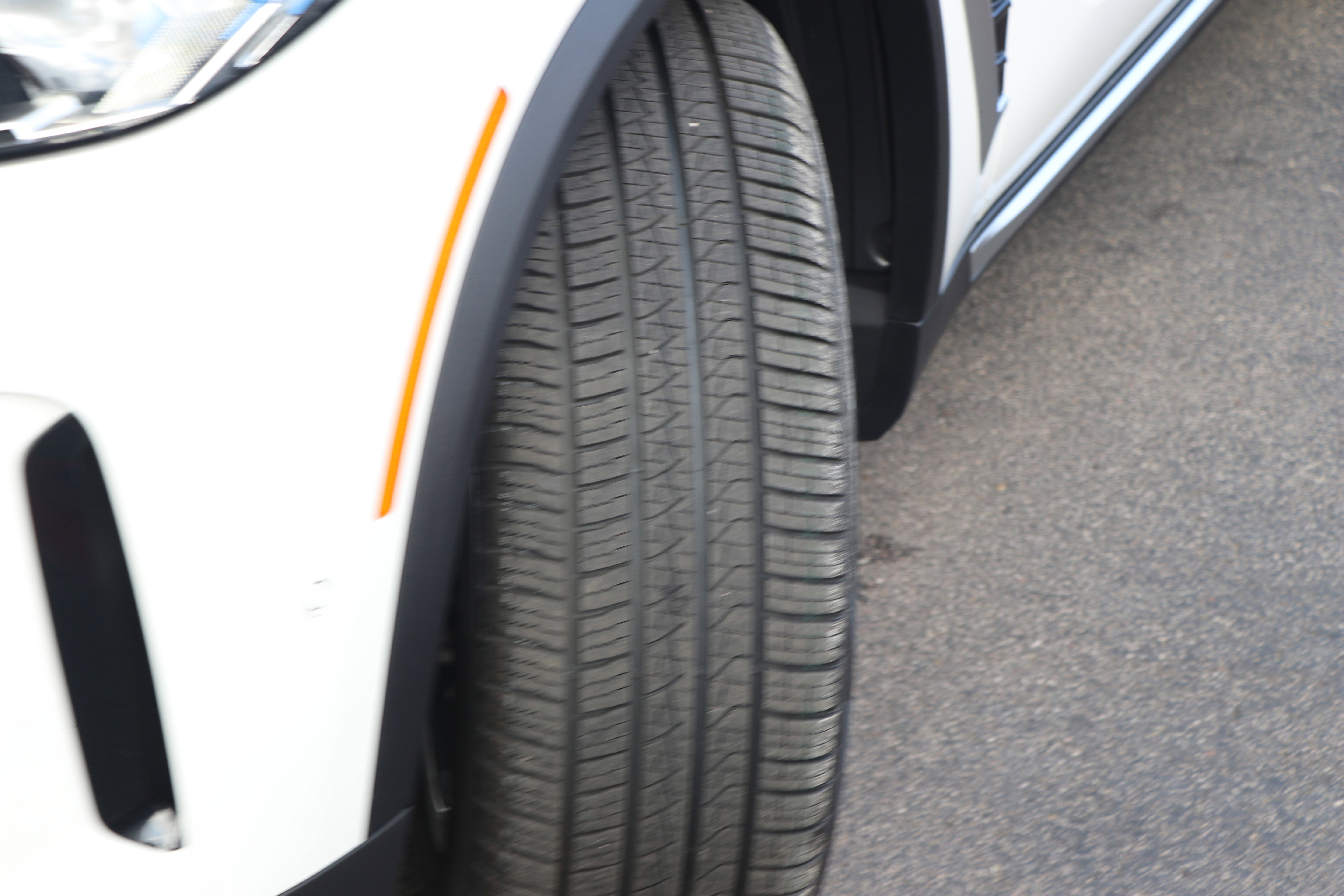 Used 2026 BMW X5 xDrive50e w/ Parking Assistance Package image 7