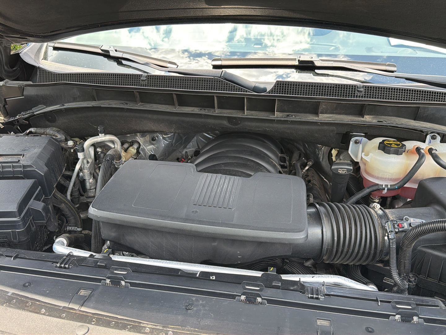 Used 2024 Chevrolet Tahoe LT RWD image 37