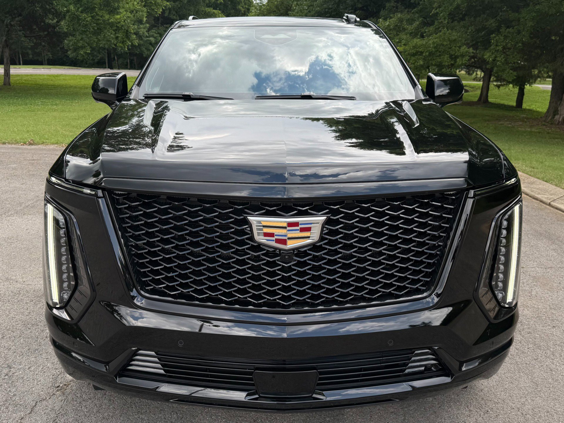 Used 2025 Cadillac Escalade Sport Platinum image 5