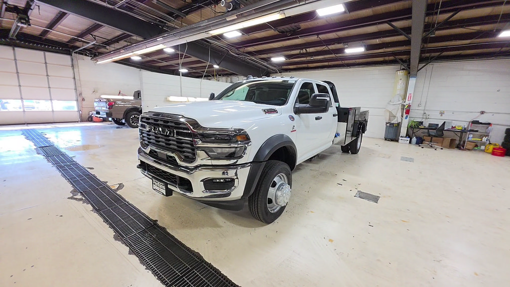 New 2026 RAM 5500 Tradesman w/ Chrome Appearance Group AWD/4WD 360° Tour