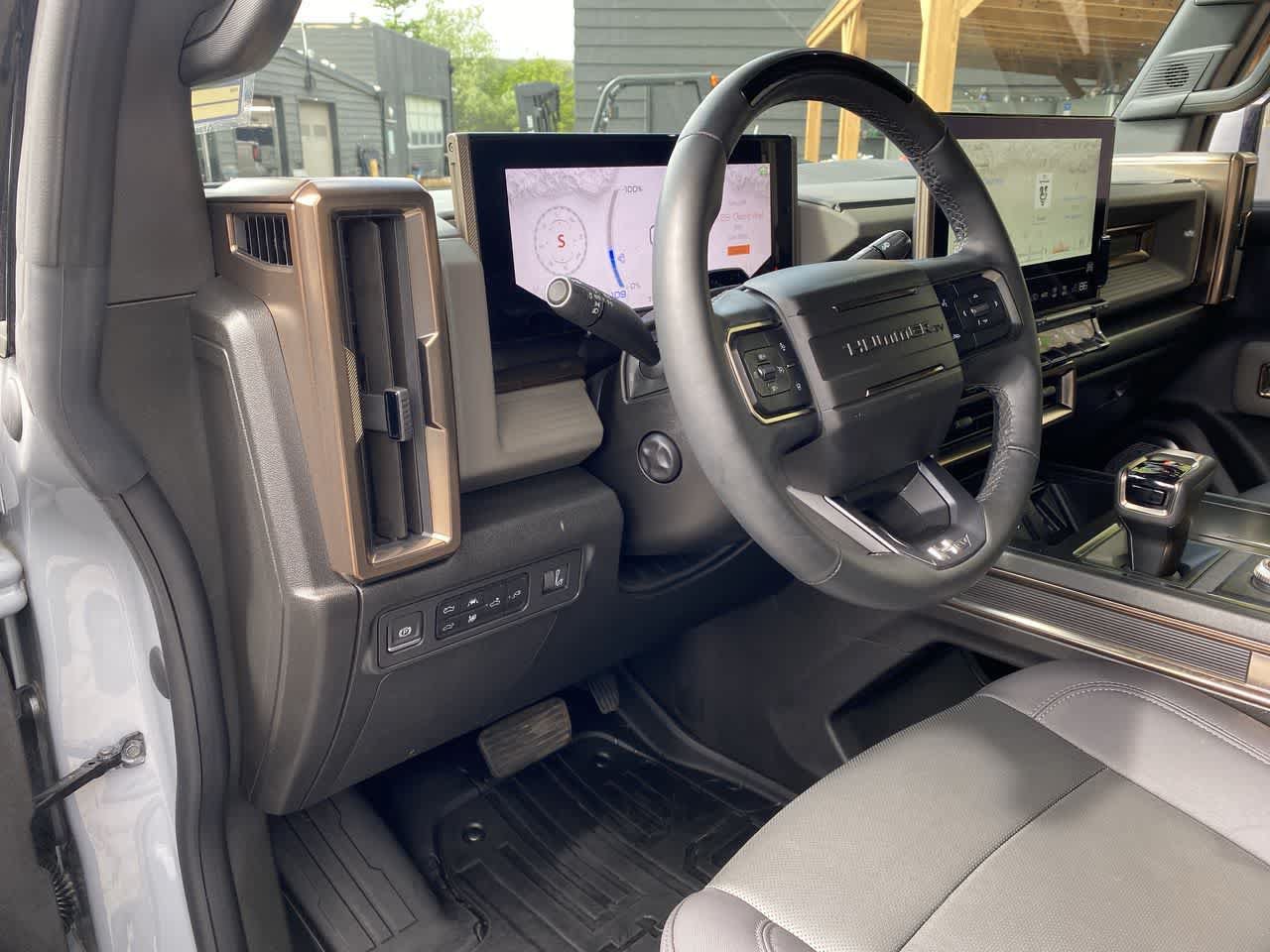 Used 2025 GMC Hummer EV 3X w/ Extreme Off-Road Package AWD/4WD image 2