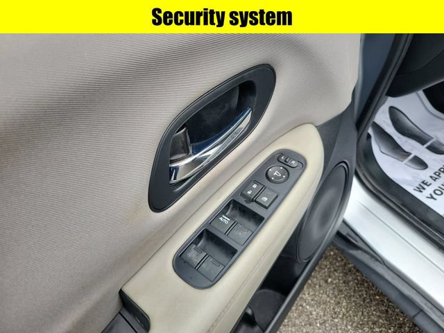 Used 2018 Honda HR-V LX image 21