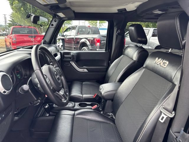 Used 2012 Jeep Wrangler Rubicon w/ Trailer Tow Group AWD/4WD image 9