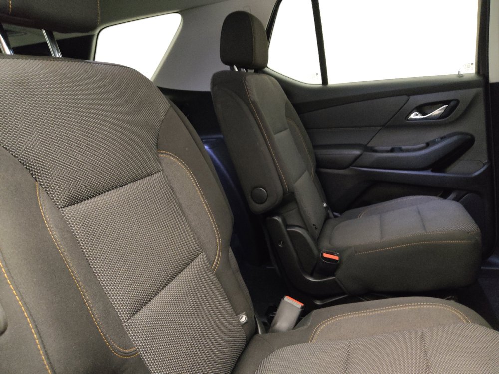 Used 2019 Chevrolet Traverse LT FWD image 19