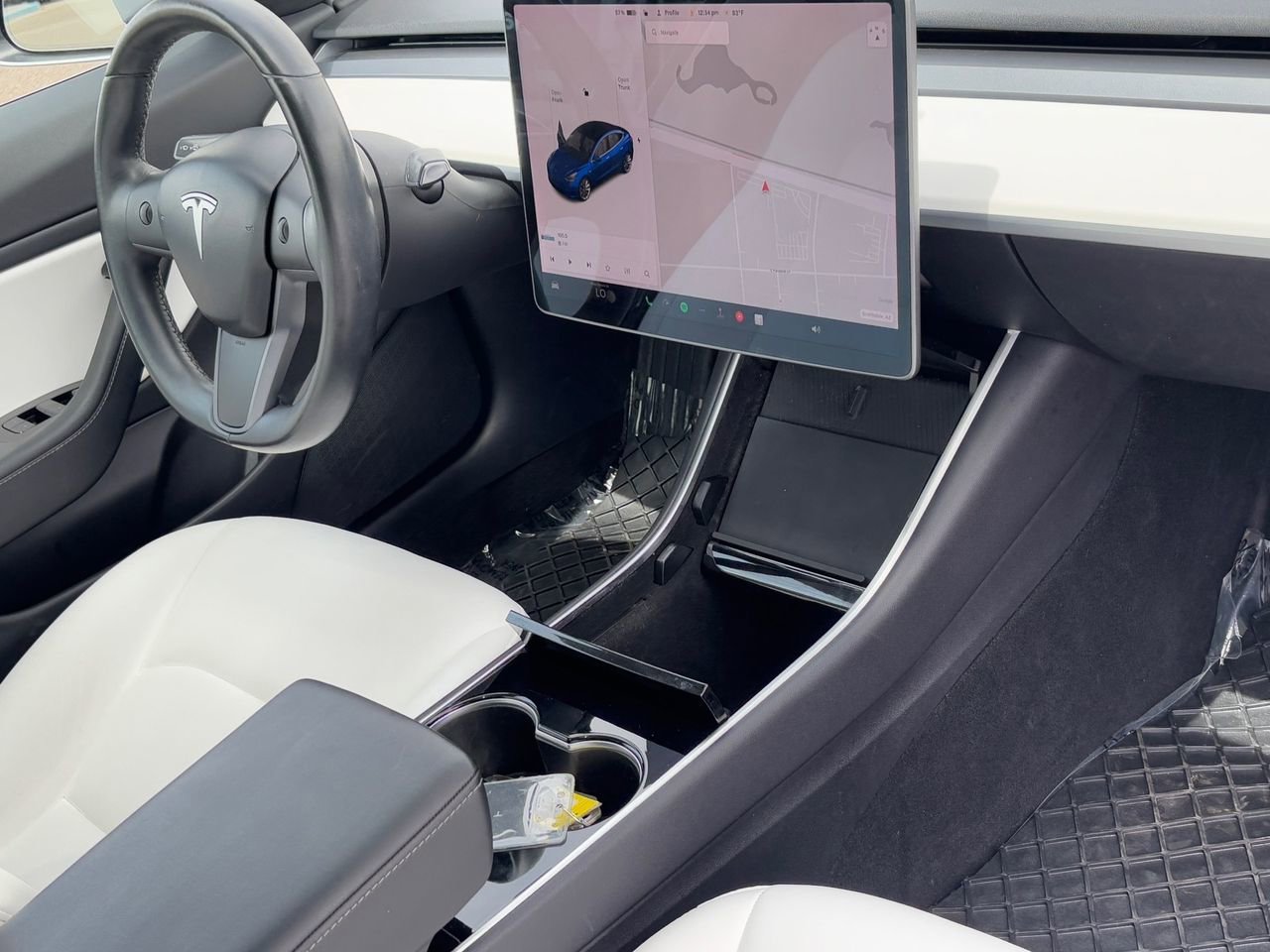 Used 2018 Tesla Model 3 image 9