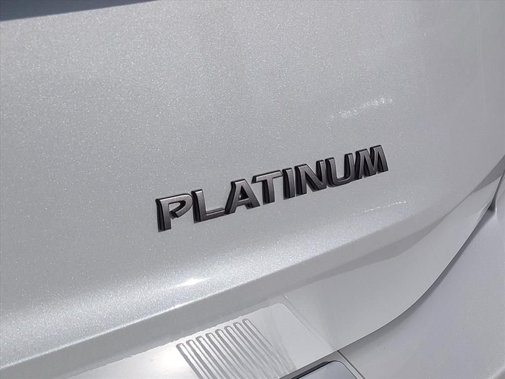 Certified 2025 Nissan Rogue Platinum w/ Tech Package FWD image 15